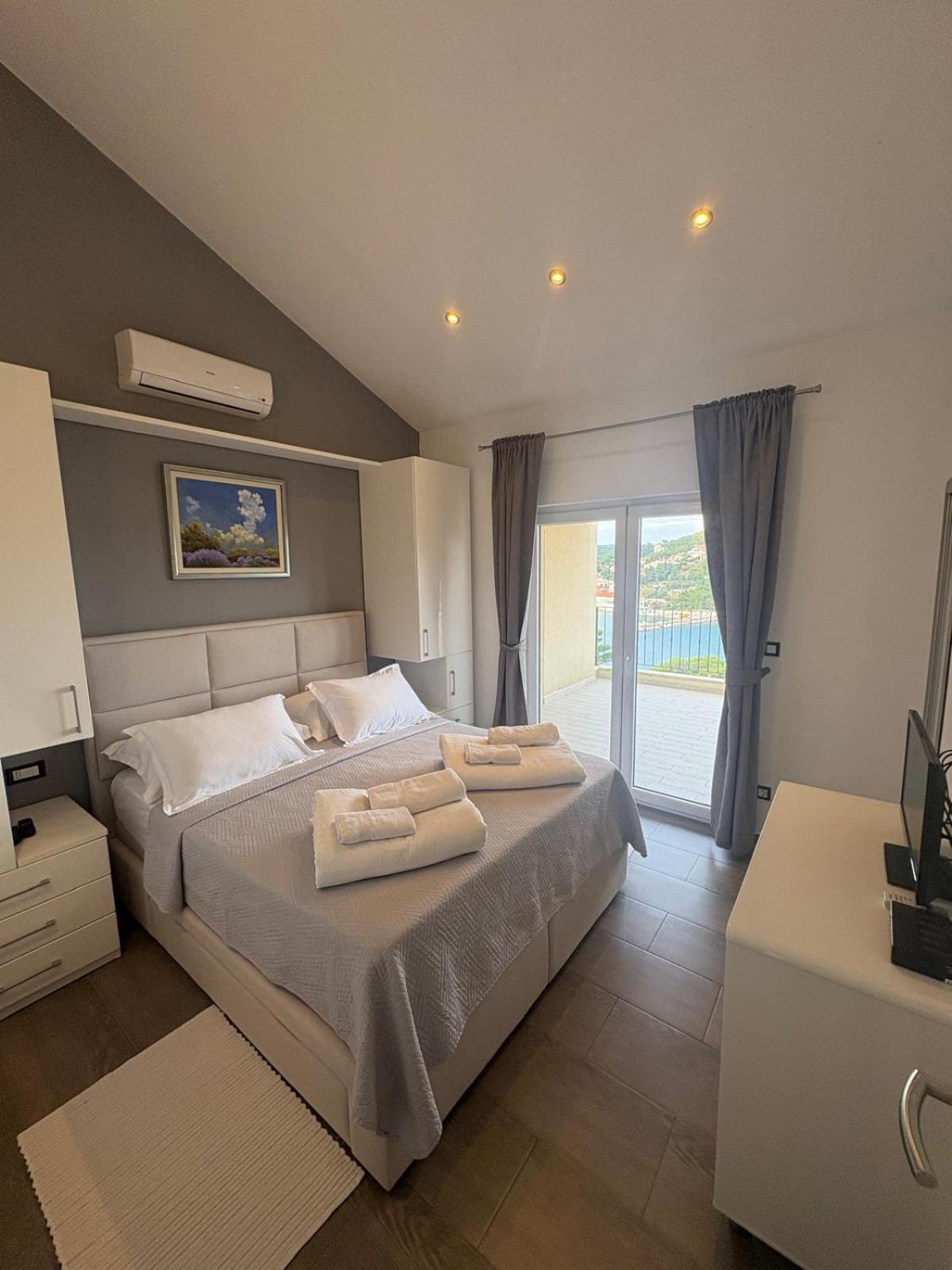 Deluxe Jelsa Apartment *
